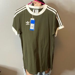 Short sleeve Adidas striped tee